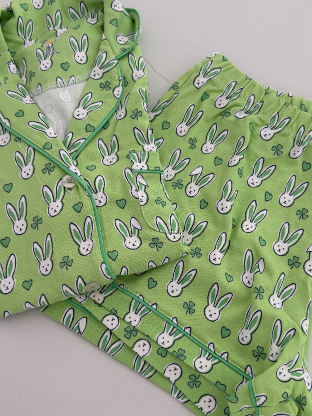 Roller Rabbit Green Bunny Rabbit Pajama 2 Piece Polo w Sleeve Shorts Sleep Set